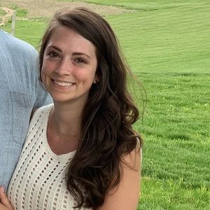 Meet your Posher, Elise